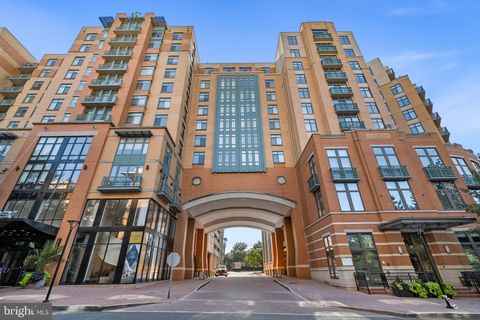 Photo of 2720 S Arlington Mill Drive #914, ARLINGTON, VA 22206 (MLS # VAAR2076498)