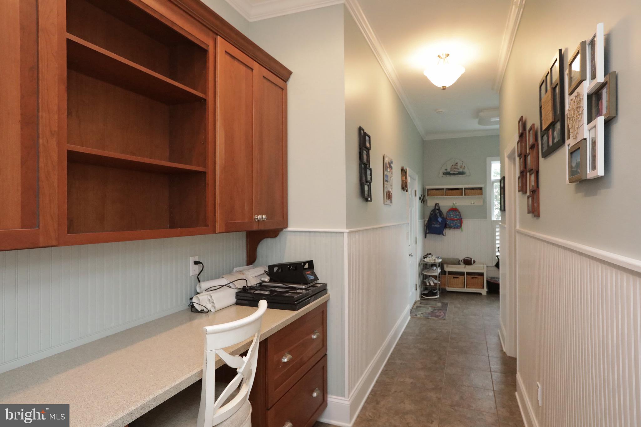 BARTON HALL - Residential