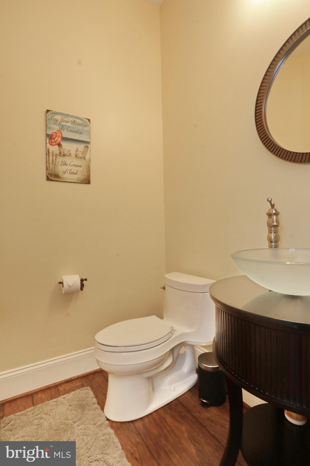 BARTON HALL - Residential