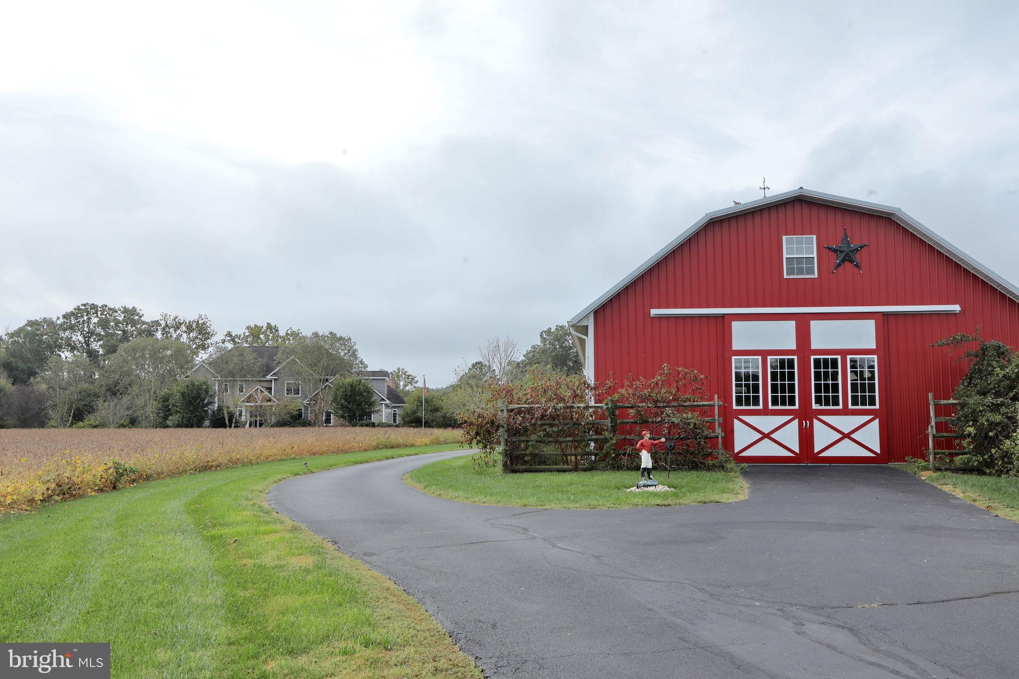 BARTON HALL - Residential