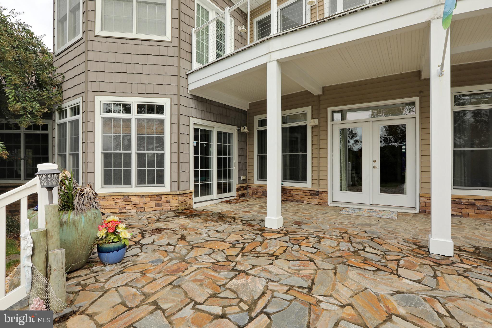 BARTON HALL - Residential