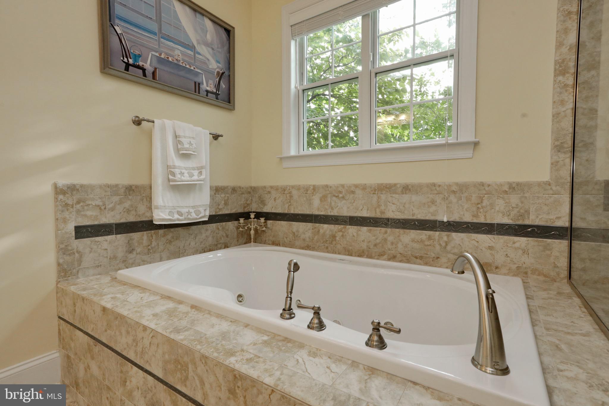 BARTON HALL - Residential