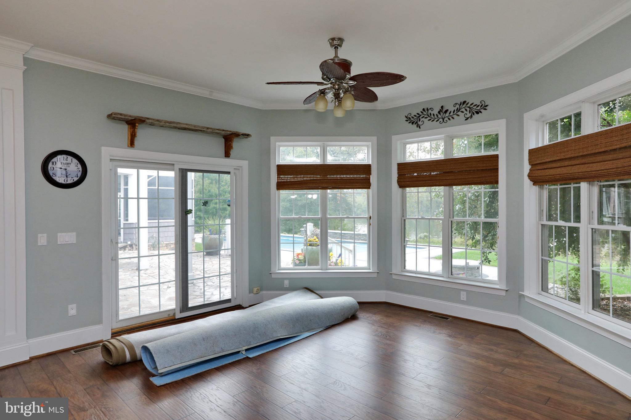 BARTON HALL - Residential