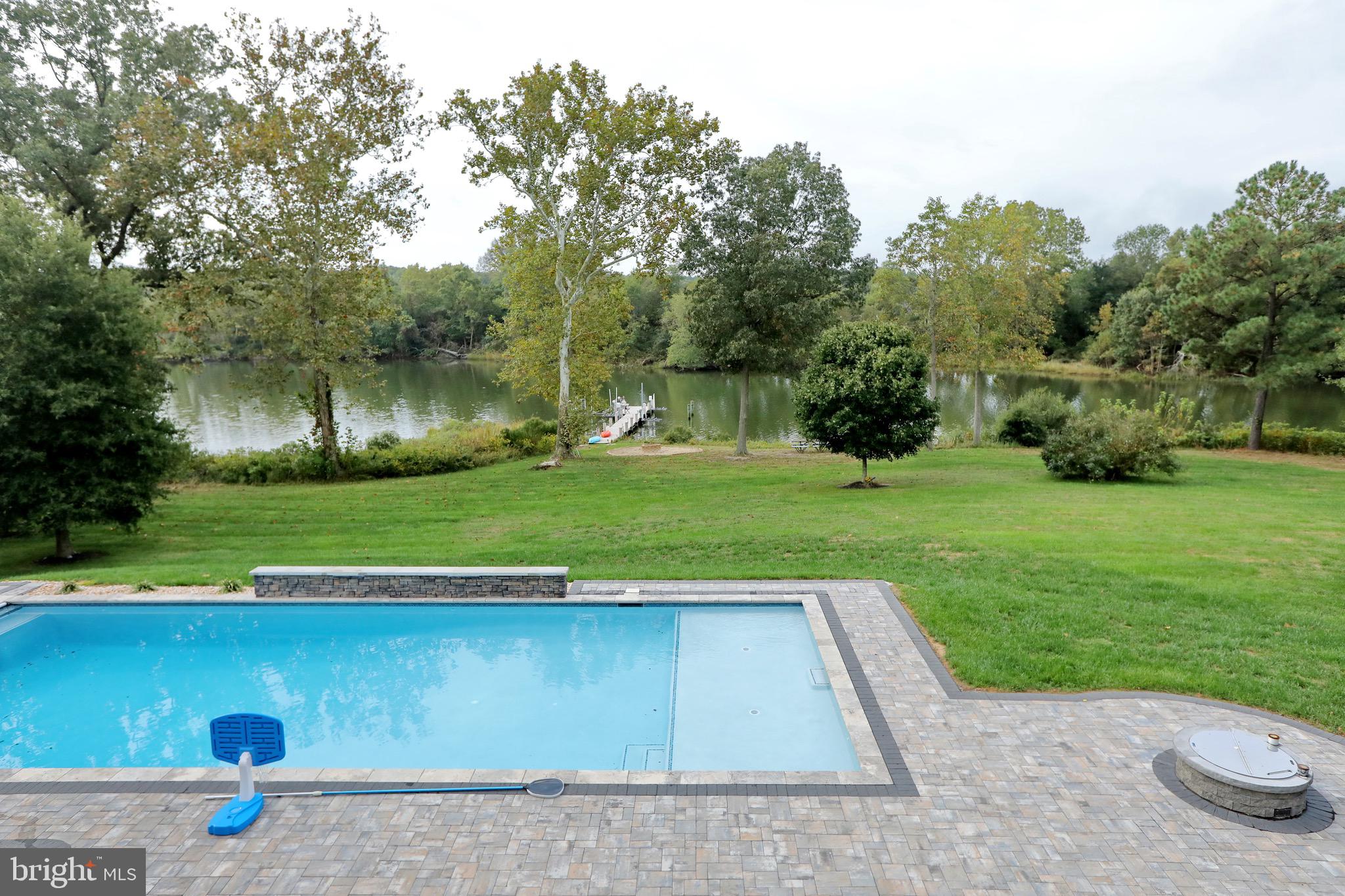 BARTON HALL - Residential