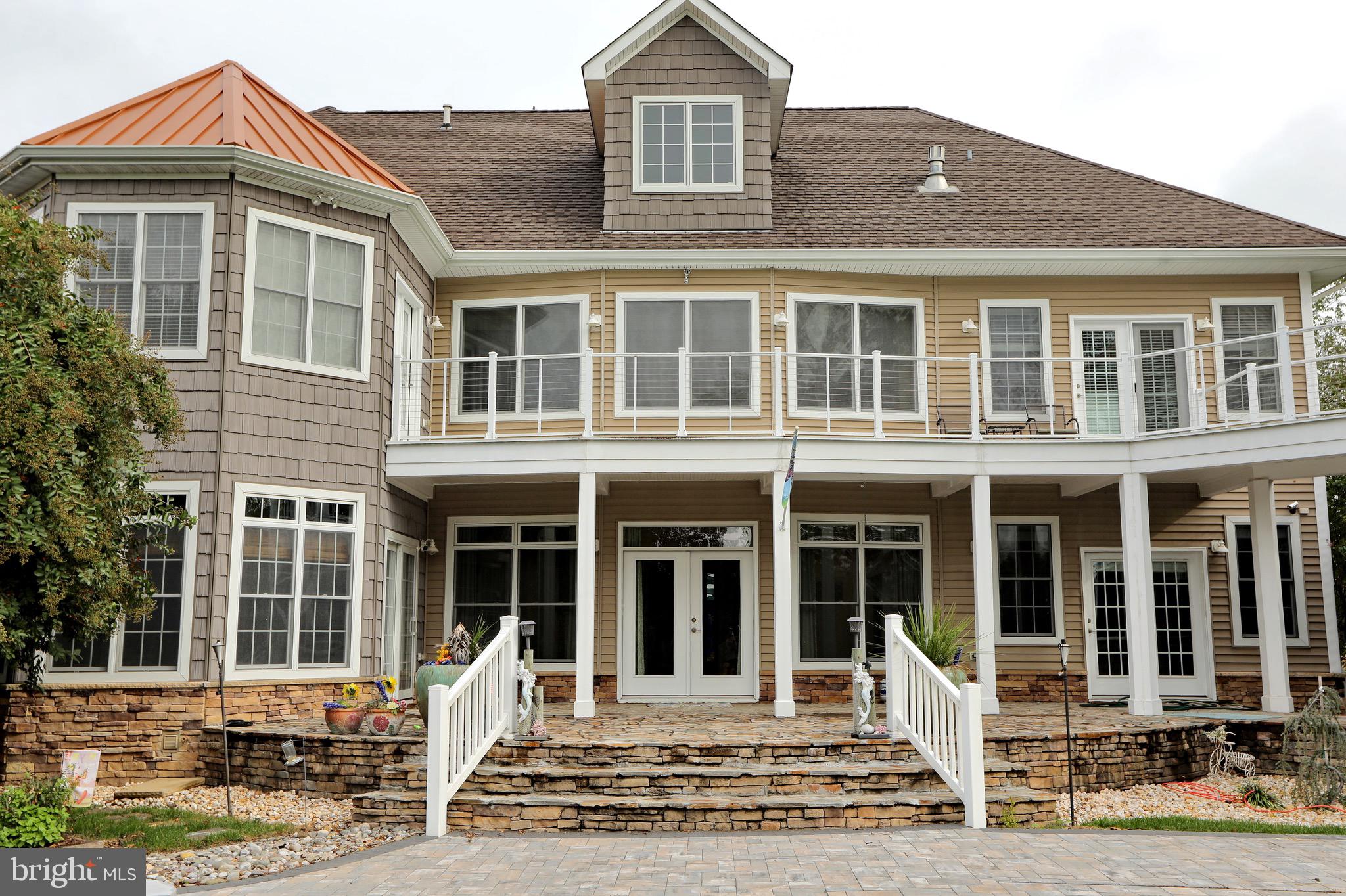 BARTON HALL - Residential