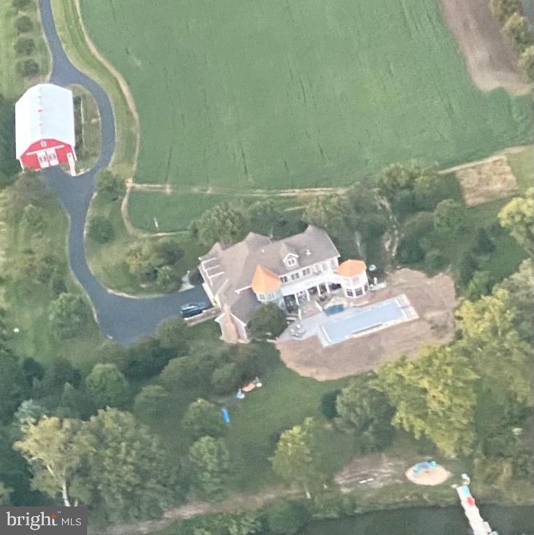 BARTON HALL - Residential