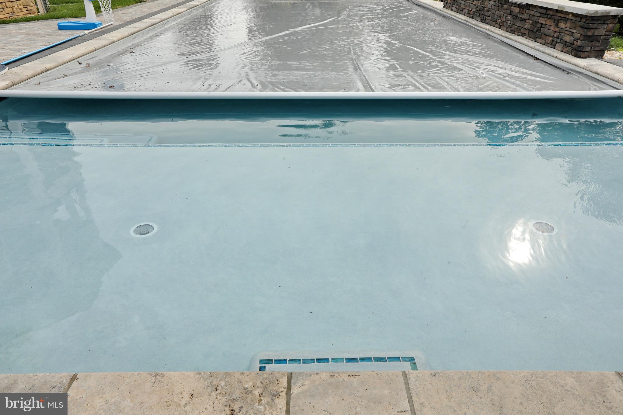 BARTON HALL - Residential