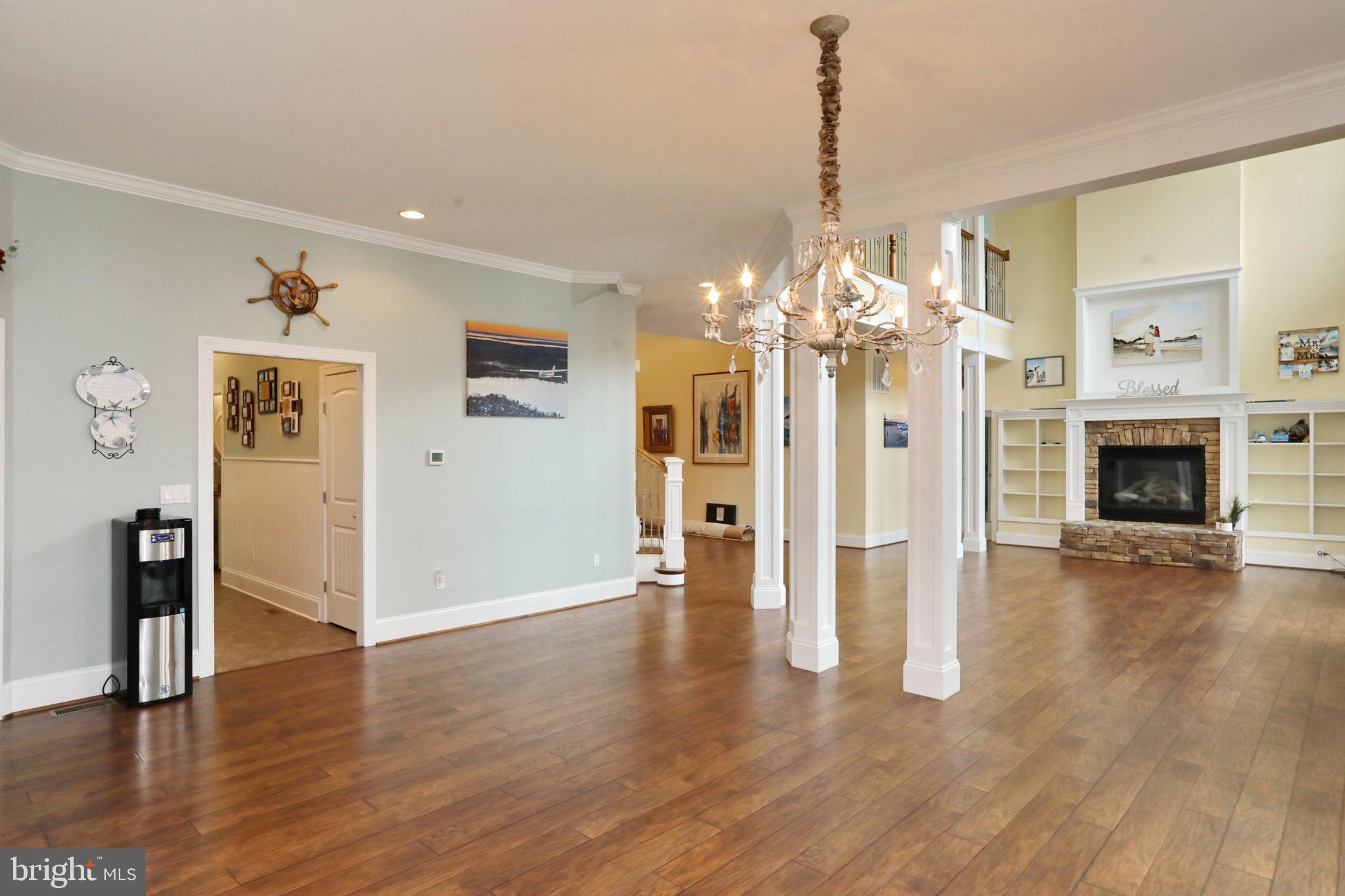 BARTON HALL - Residential