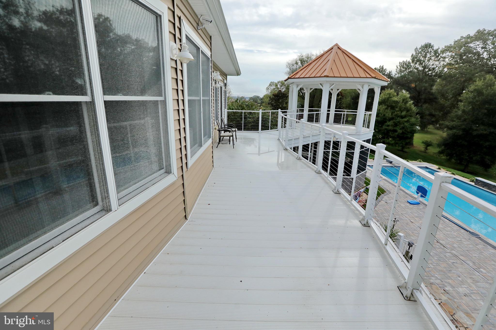 BARTON HALL - Residential