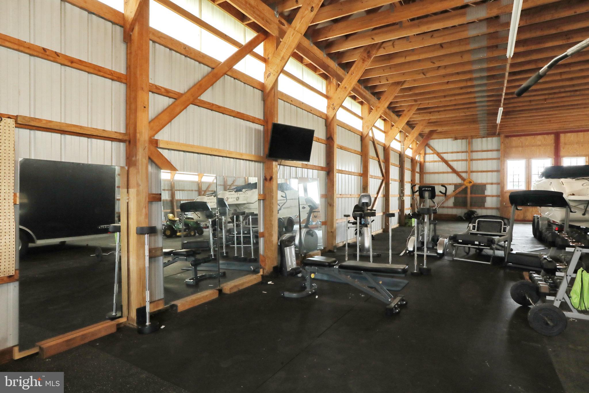 BARTON HALL - Residential