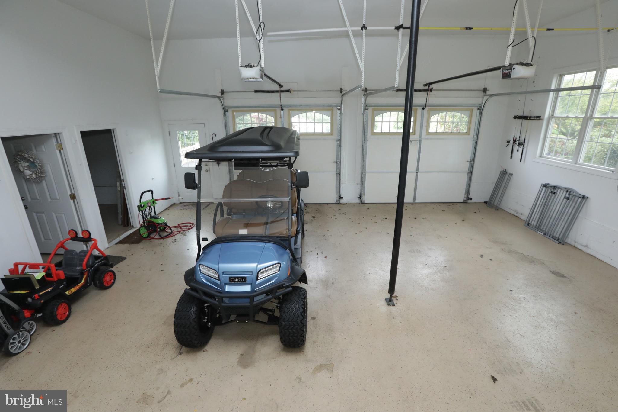 BARTON HALL - Residential