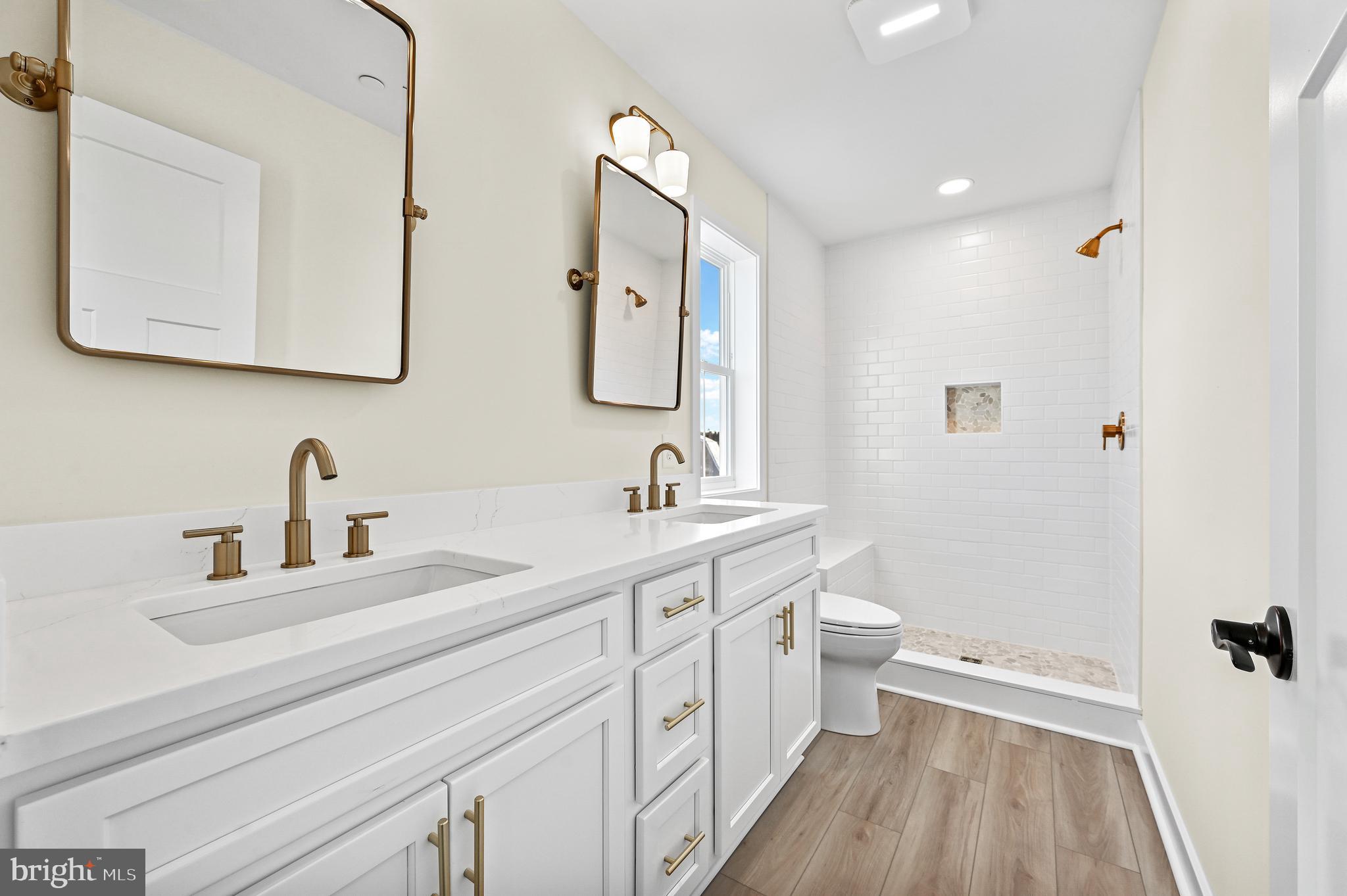 CEDAR POINT - Residential