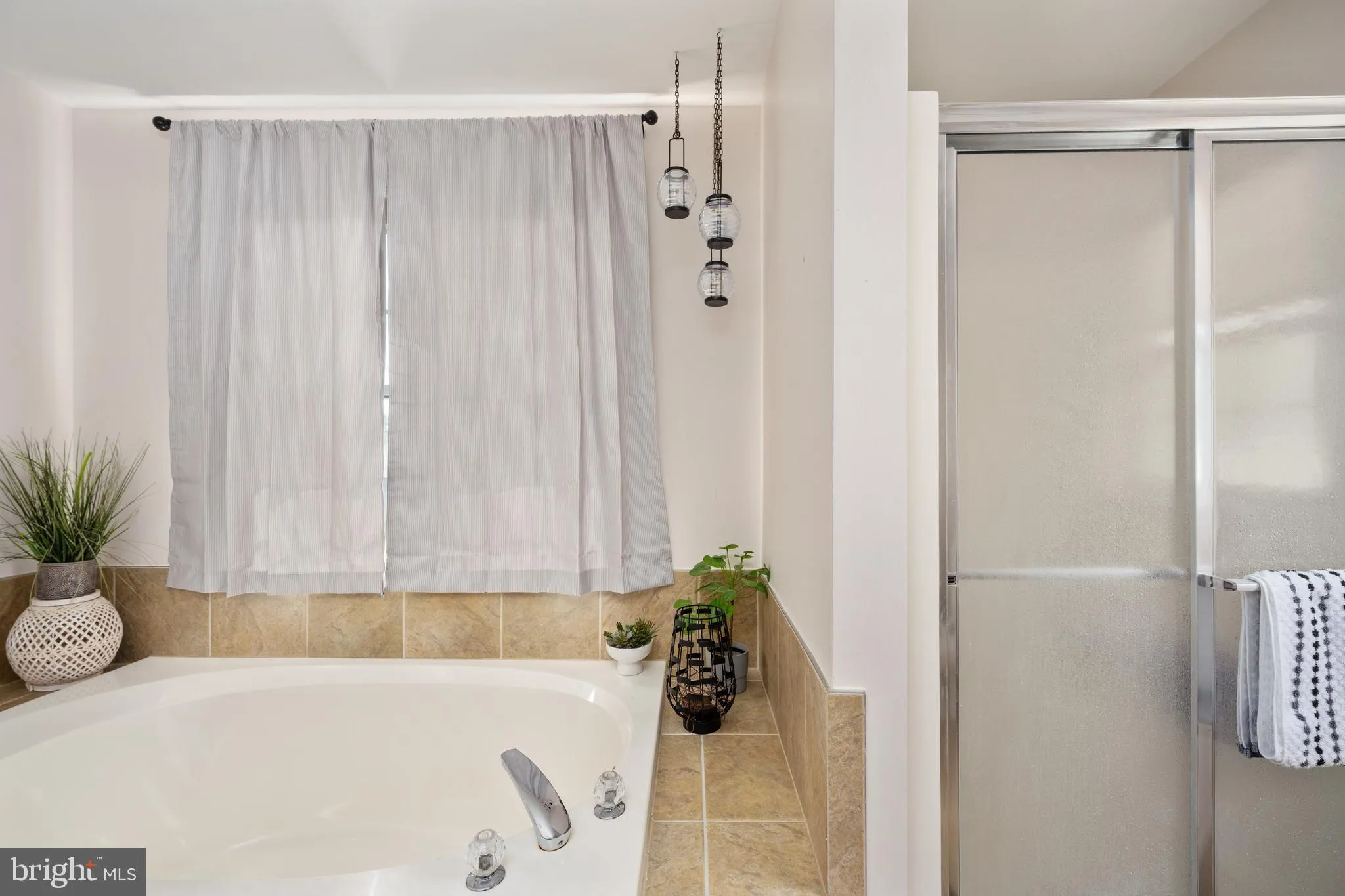 Fredericksburg, Virginia 22408, United States, 4 Bedrooms Bedrooms, ,3 BathroomsBathrooms,Residential,Pending,180592