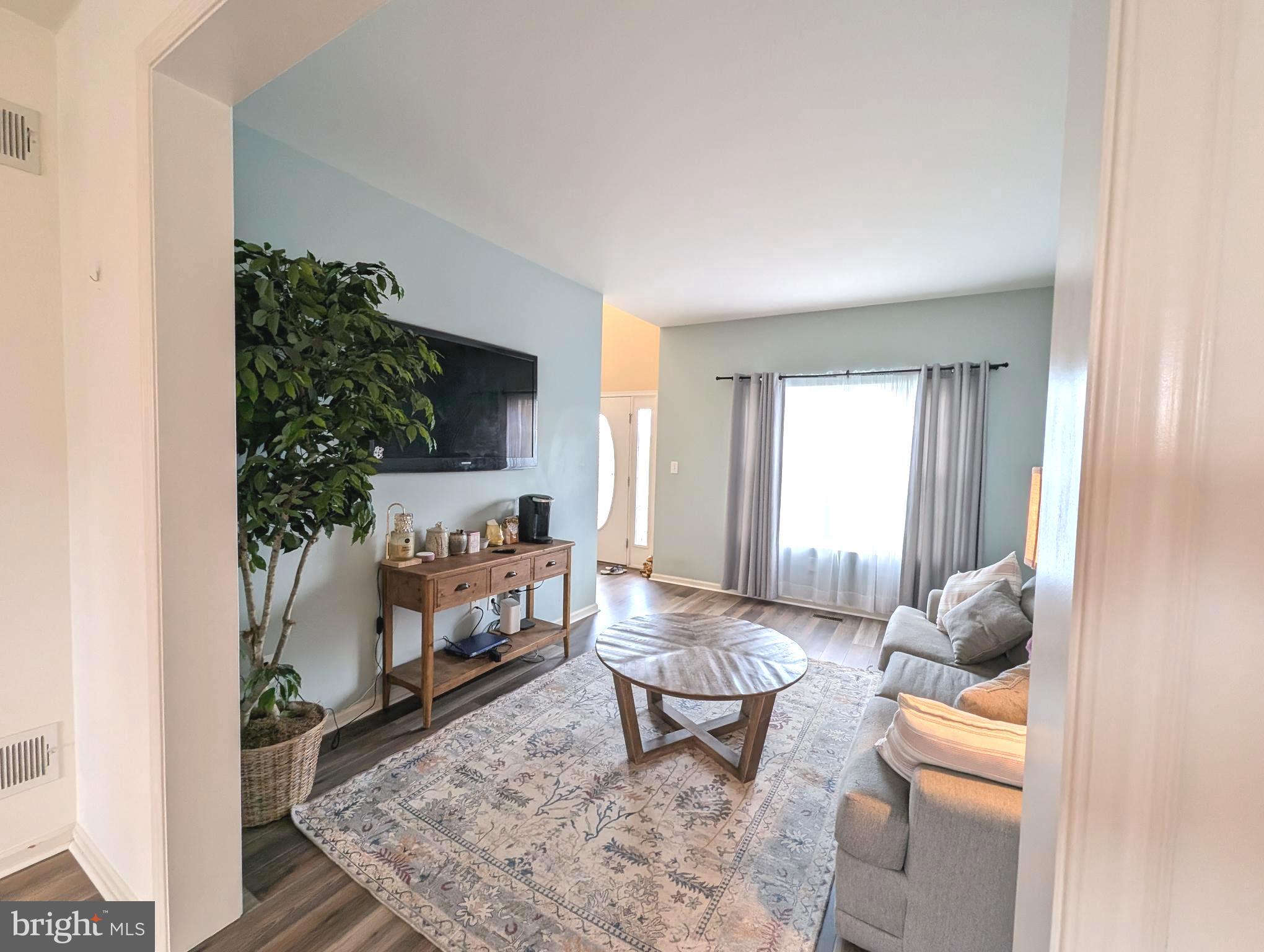 APPLEWOOD - Residential