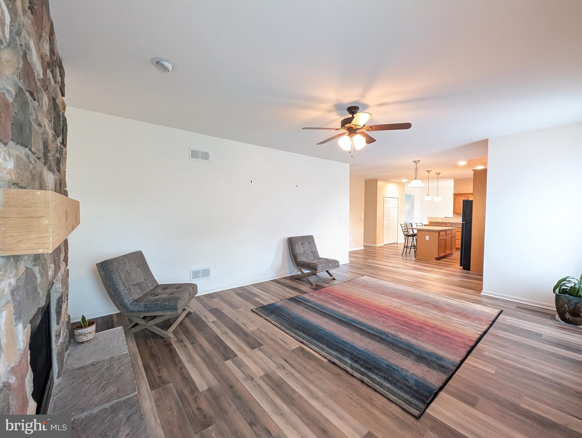 APPLEWOOD - Residential