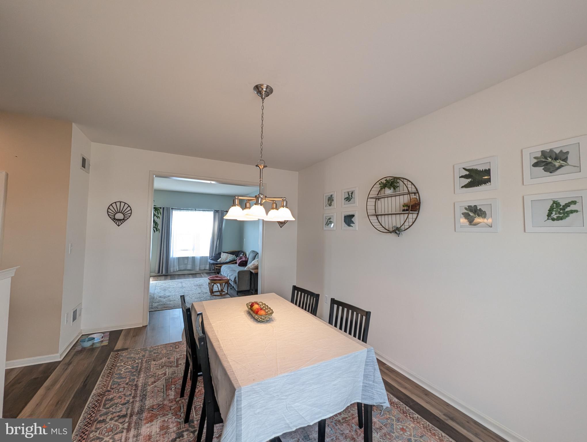 APPLEWOOD - Residential