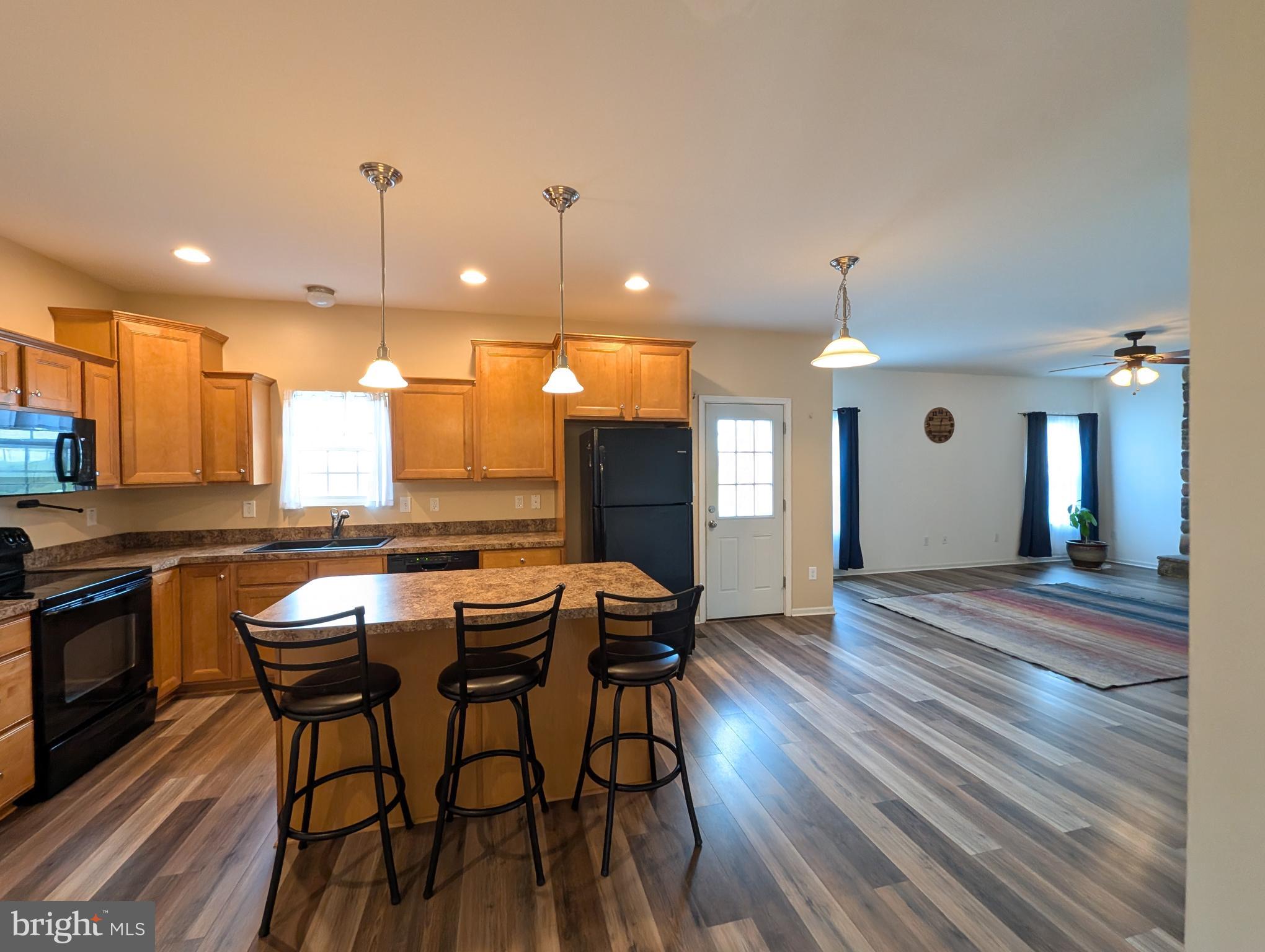APPLEWOOD - Residential