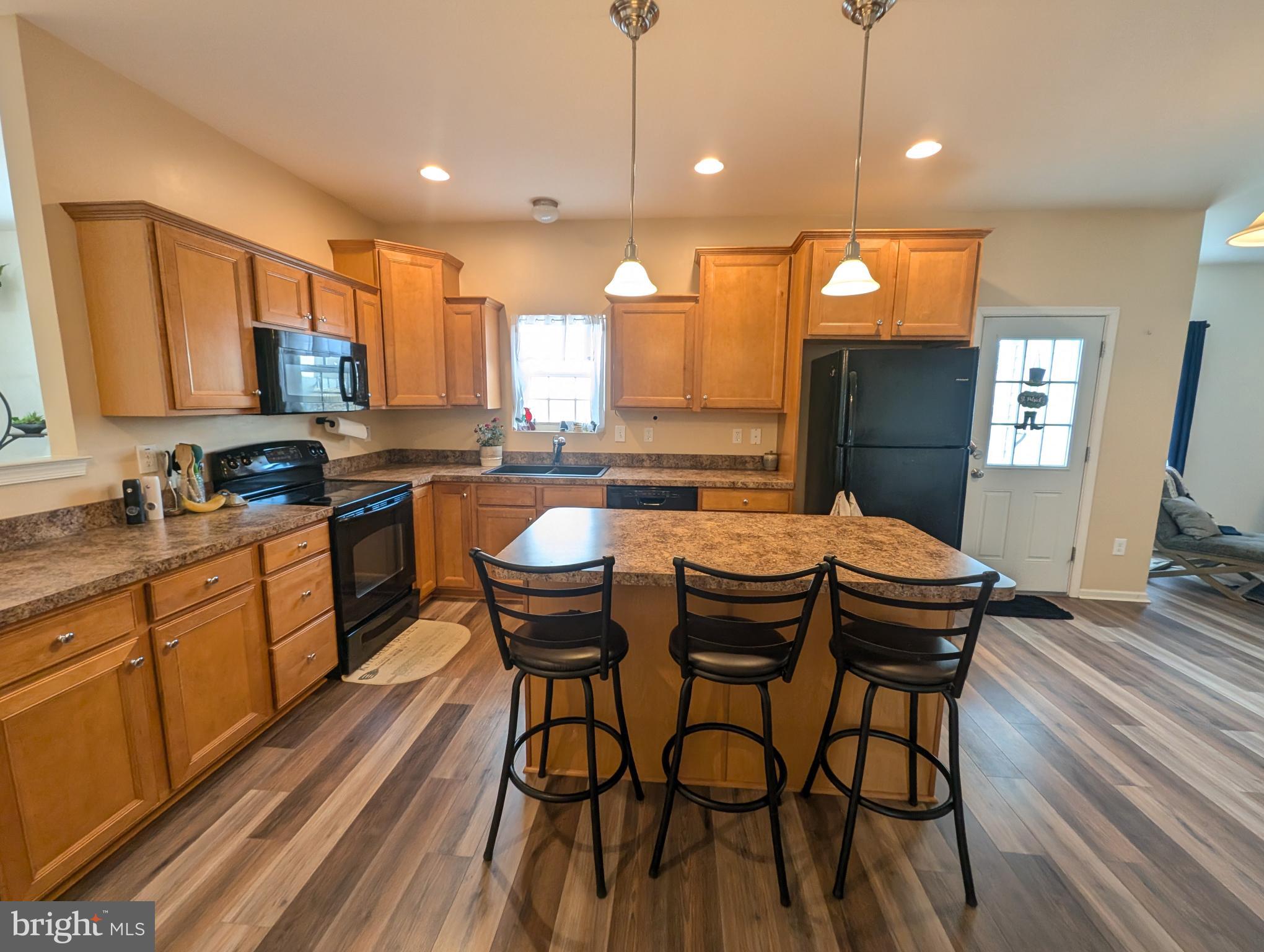 APPLEWOOD - Residential