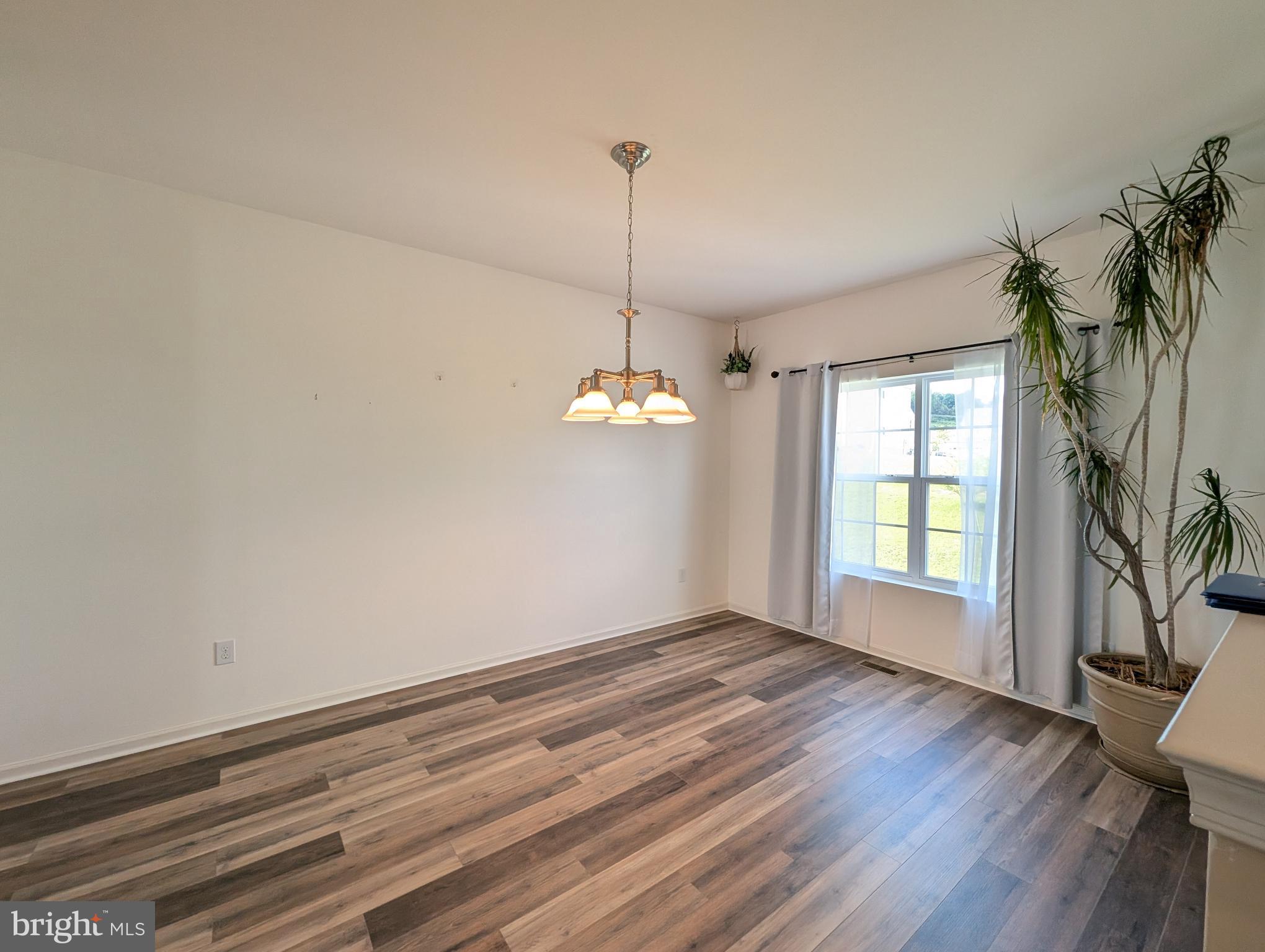 APPLEWOOD - Residential