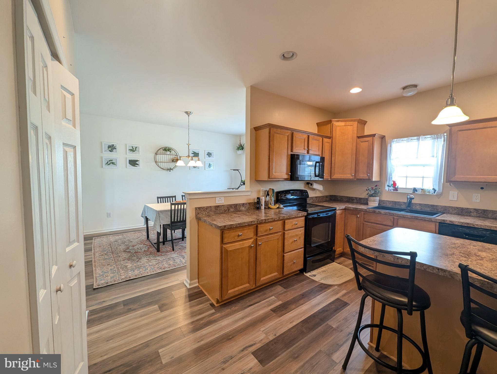 APPLEWOOD - Residential