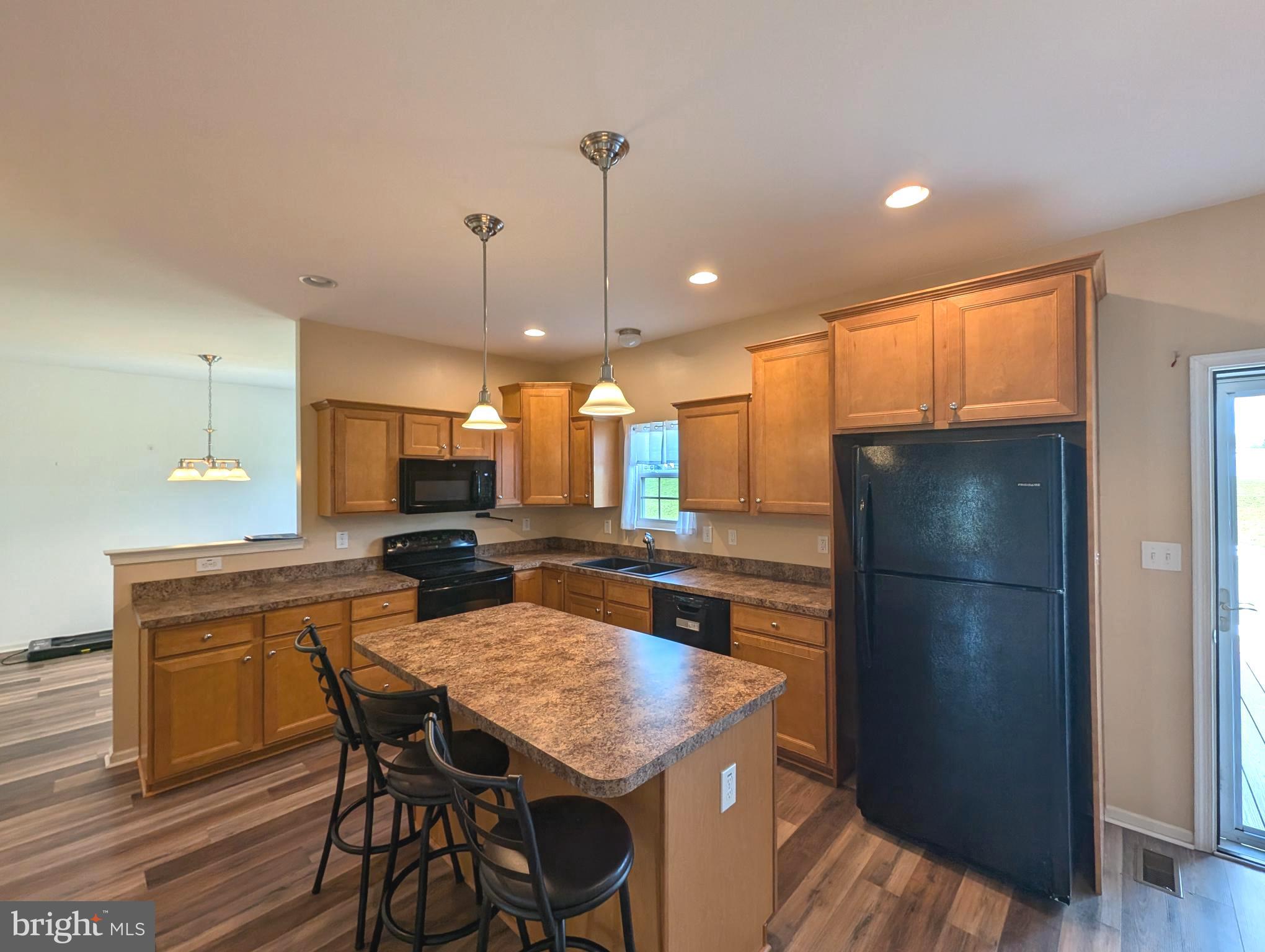 APPLEWOOD - Residential