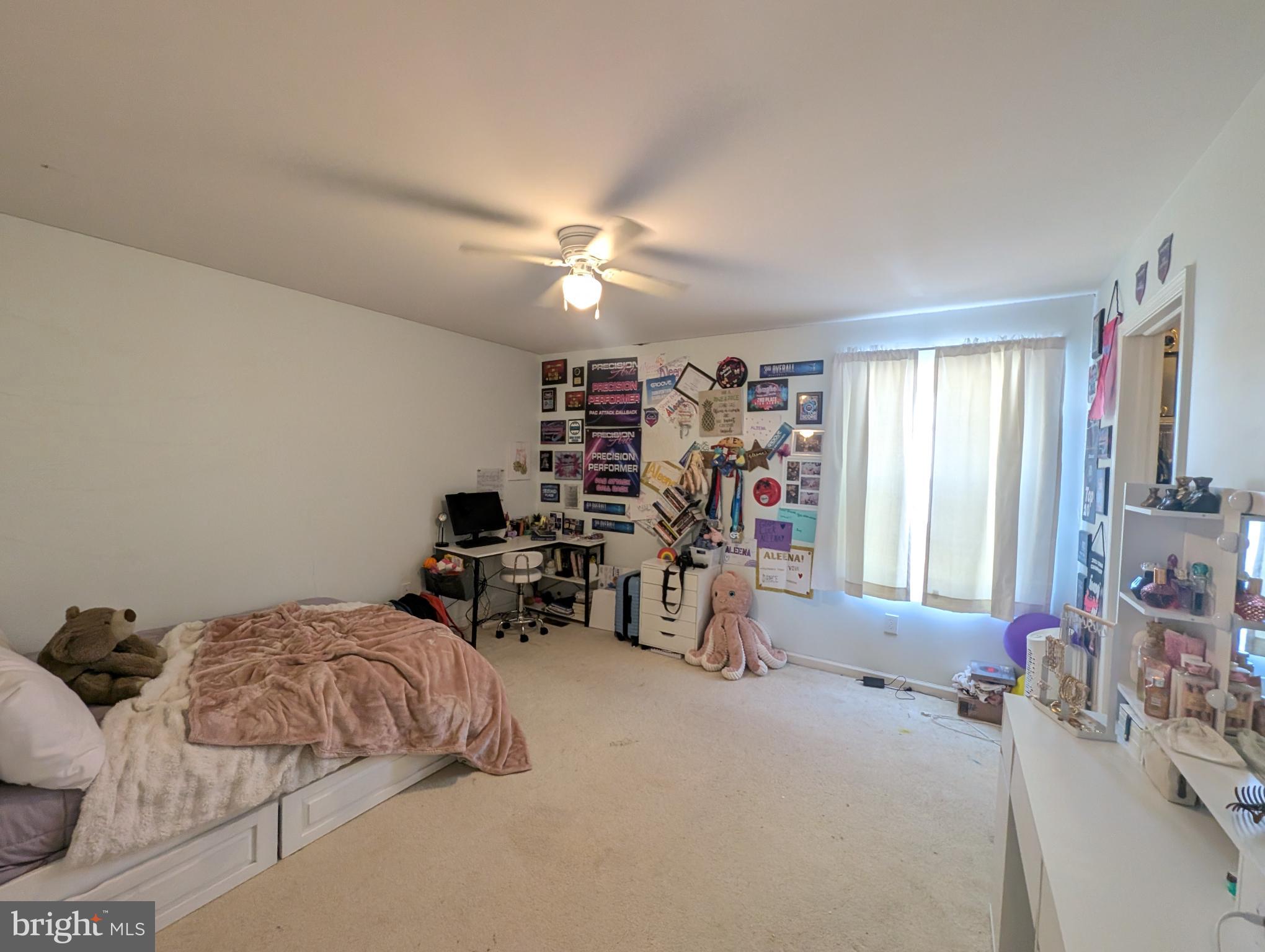 APPLEWOOD - Residential