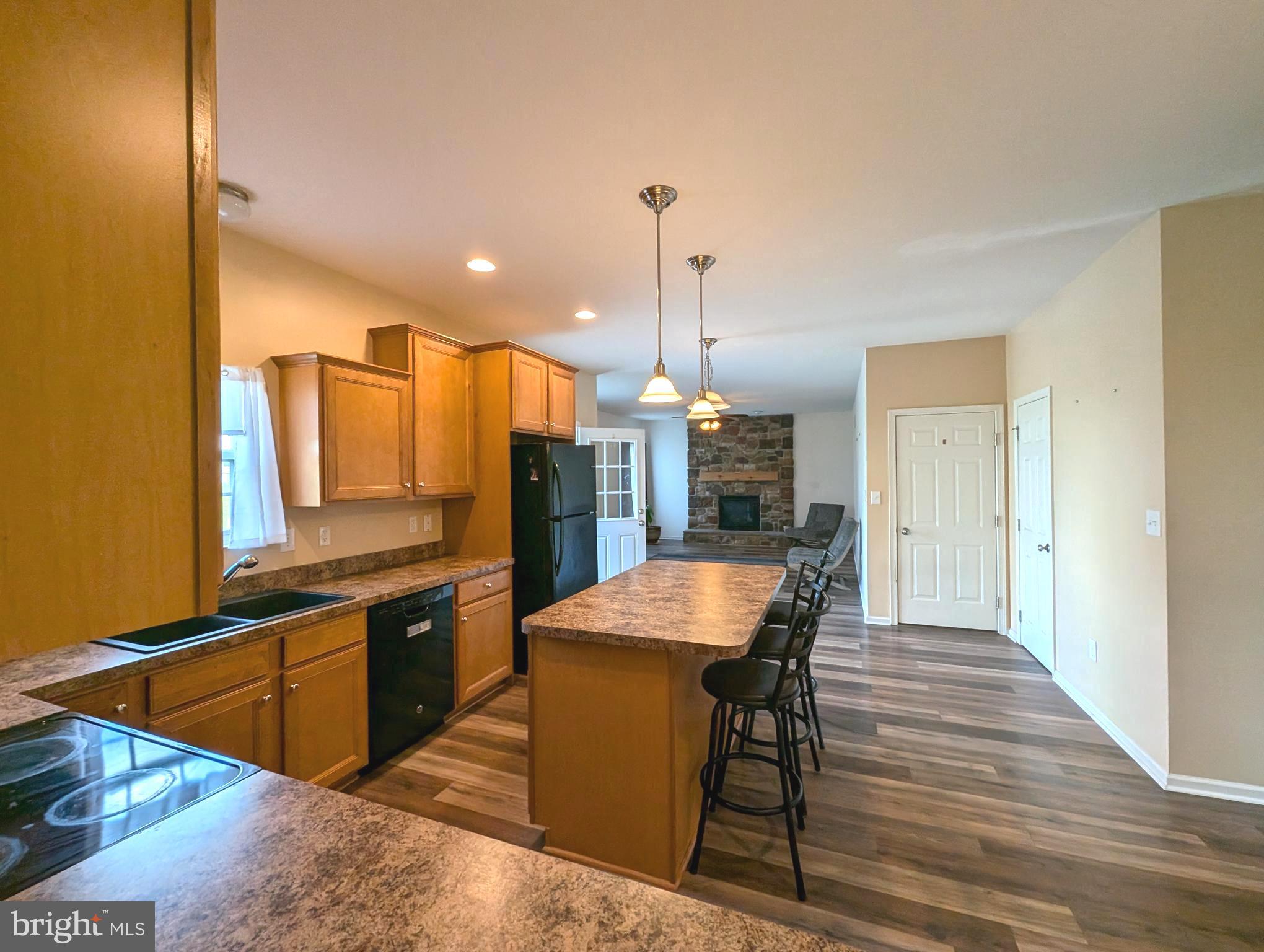 APPLEWOOD - Residential