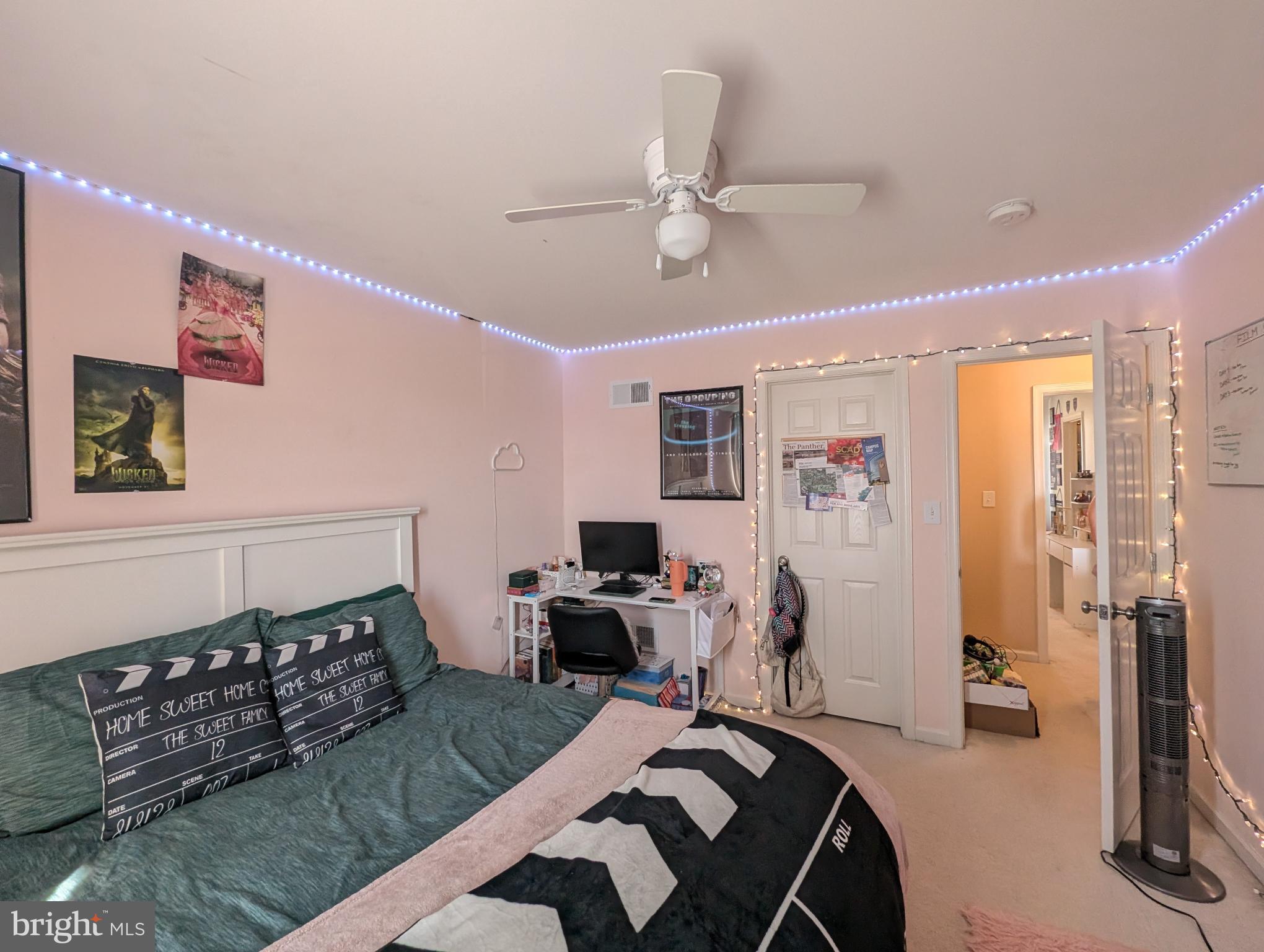 APPLEWOOD - Residential