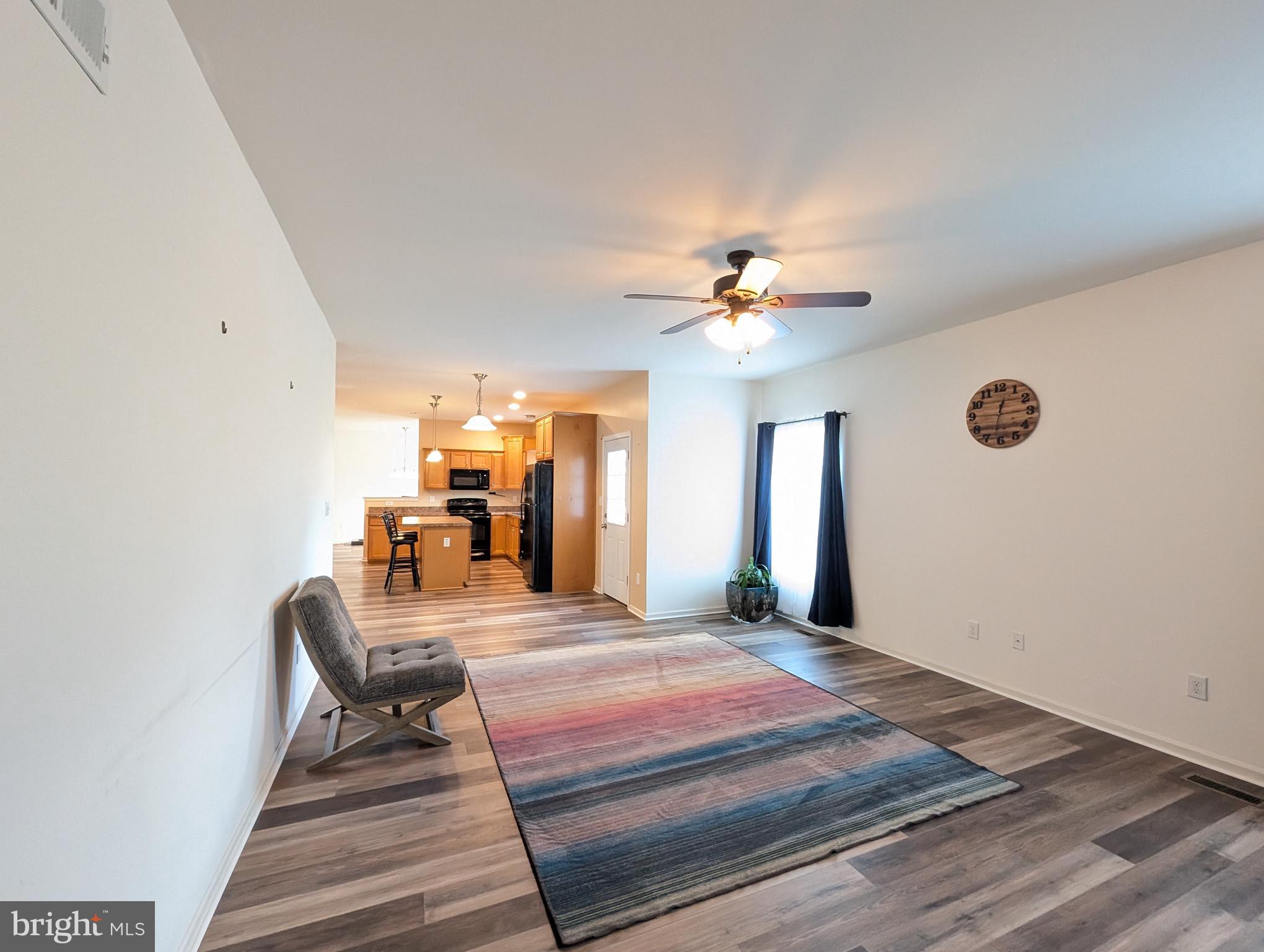 APPLEWOOD - Residential