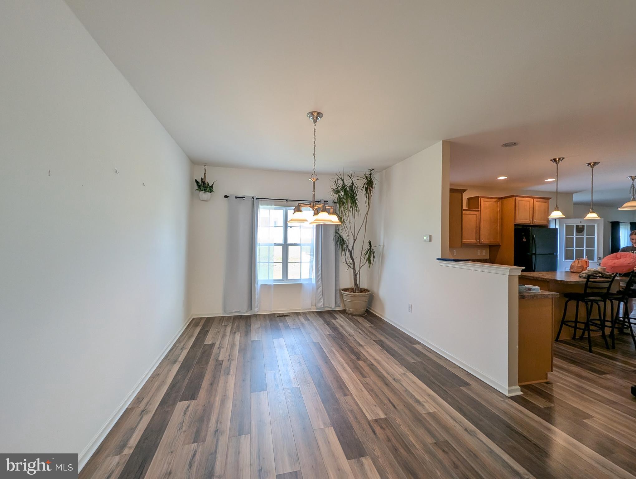 APPLEWOOD - Residential