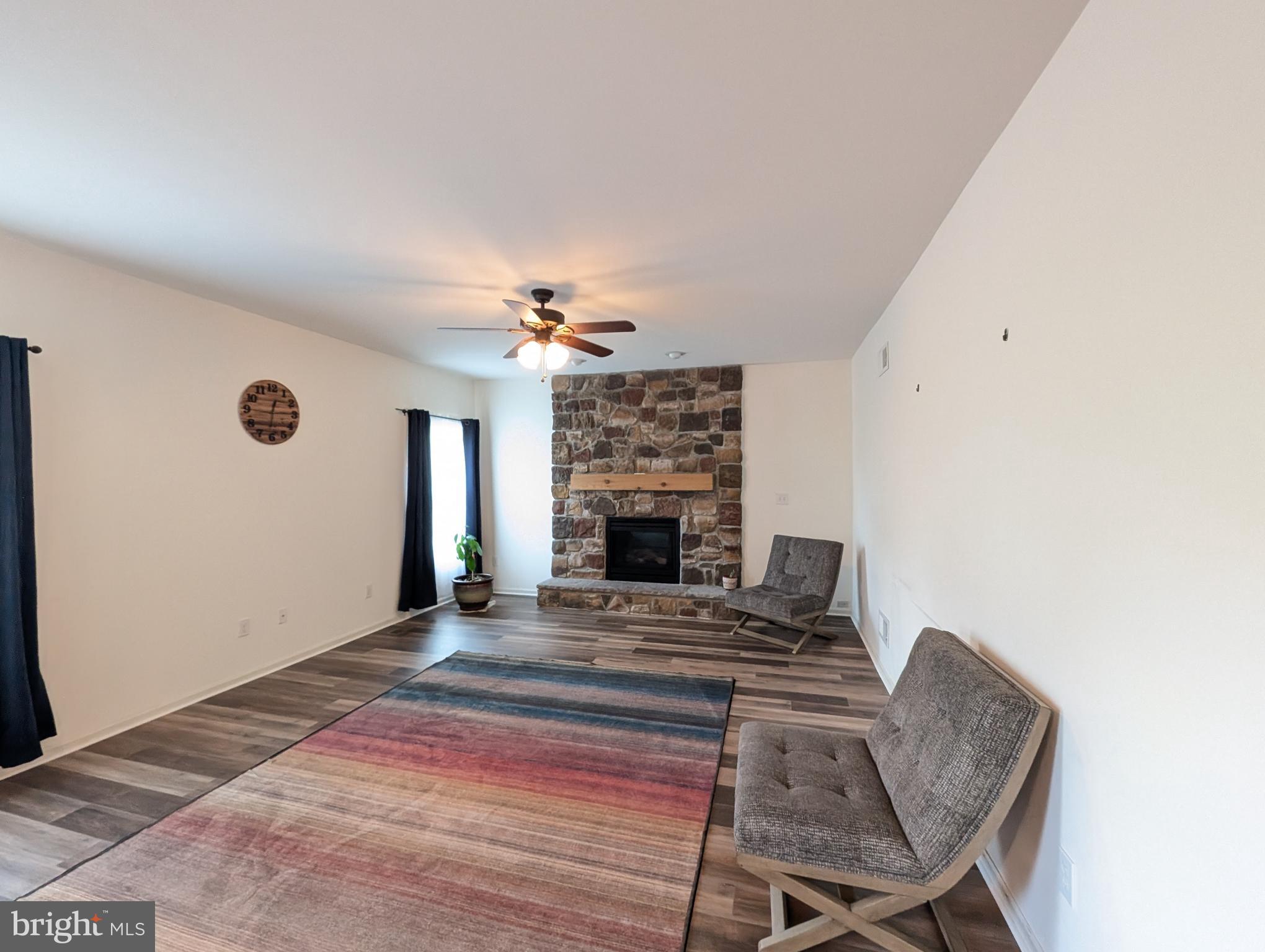APPLEWOOD - Residential