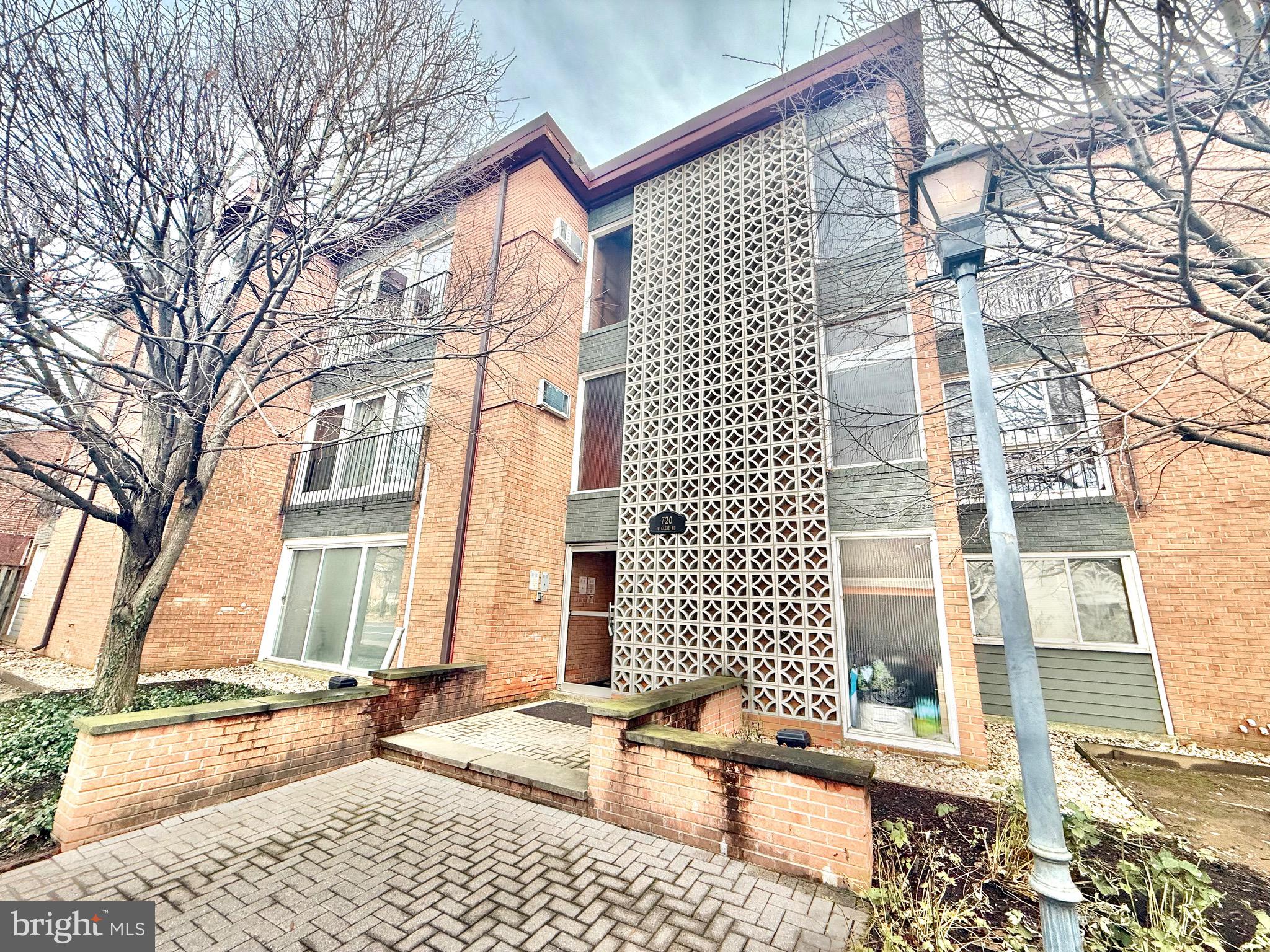 BEVERLEY HILLS CREST - Residential Lease