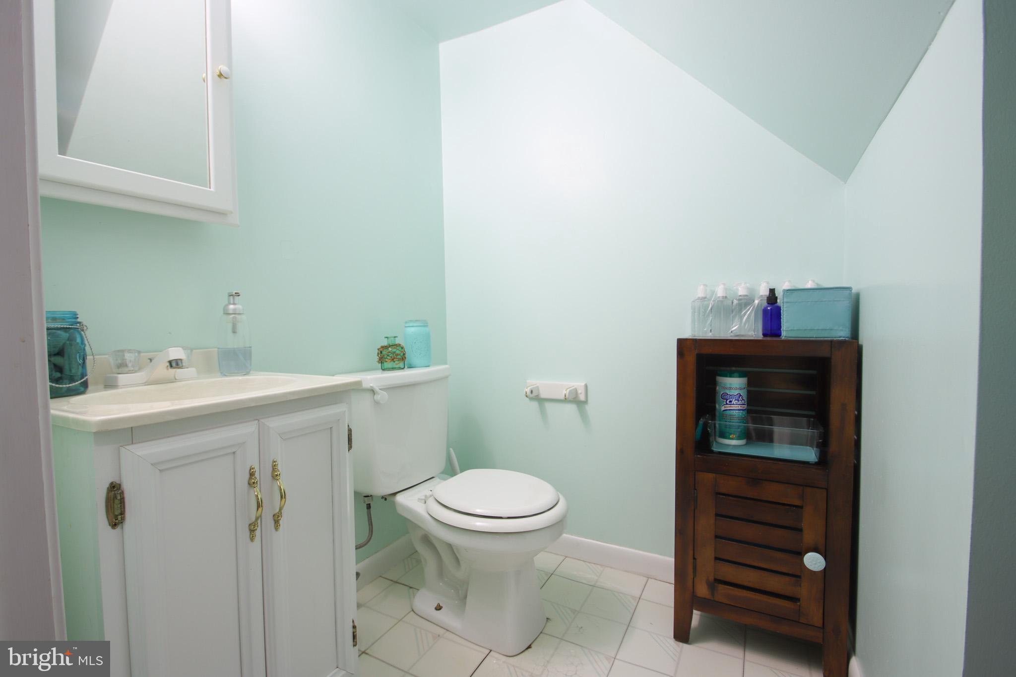 WHITFIELD KNOLLS - Residential