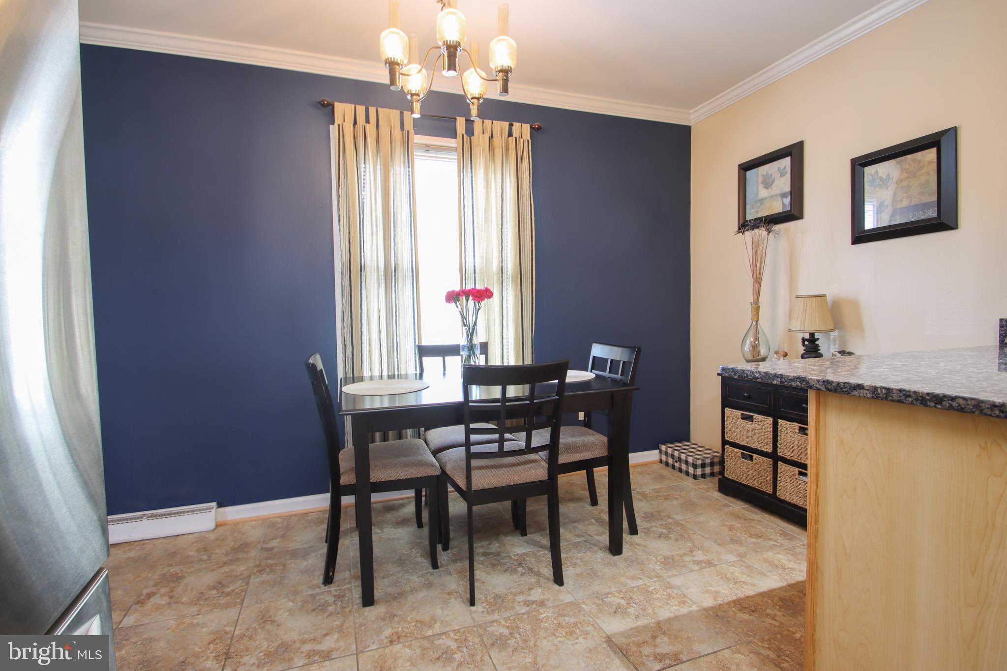 WHITFIELD KNOLLS - Residential