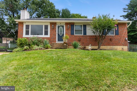 Photo of 4 Fairbridge Court, OWINGS MILLS, MD 21117 (MLS # MDBC2170814)