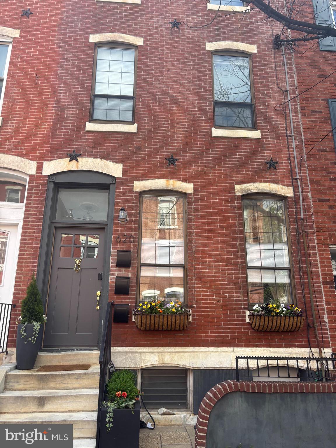 GRADUATE HOSPITAL - Residential Lease