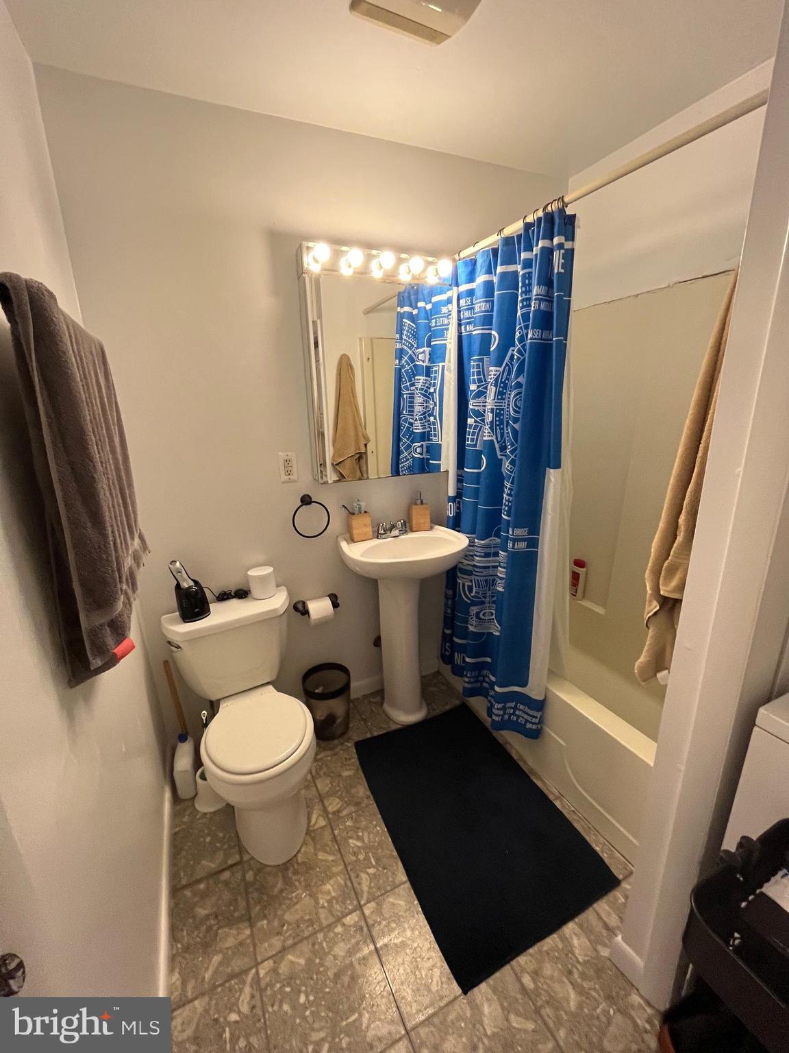 GRADUATE HOSPITAL - Residential Lease