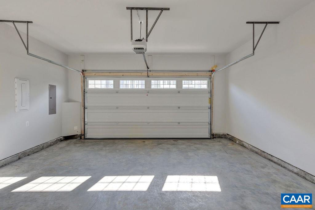 AVINITY - Residential Lease