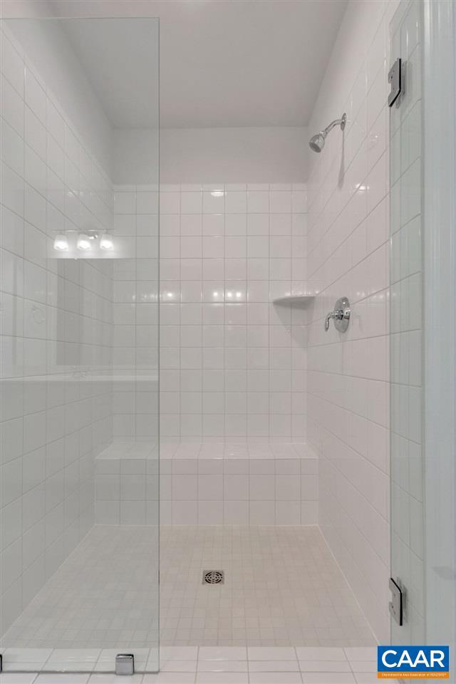 AVINITY - Residential Lease