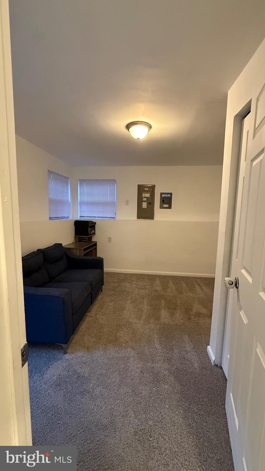 WINDSOR MILL MANOR - Residential Lease