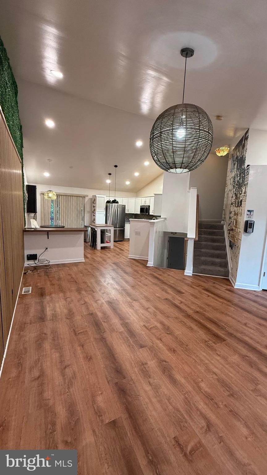 WINDSOR MILL MANOR - Residential Lease