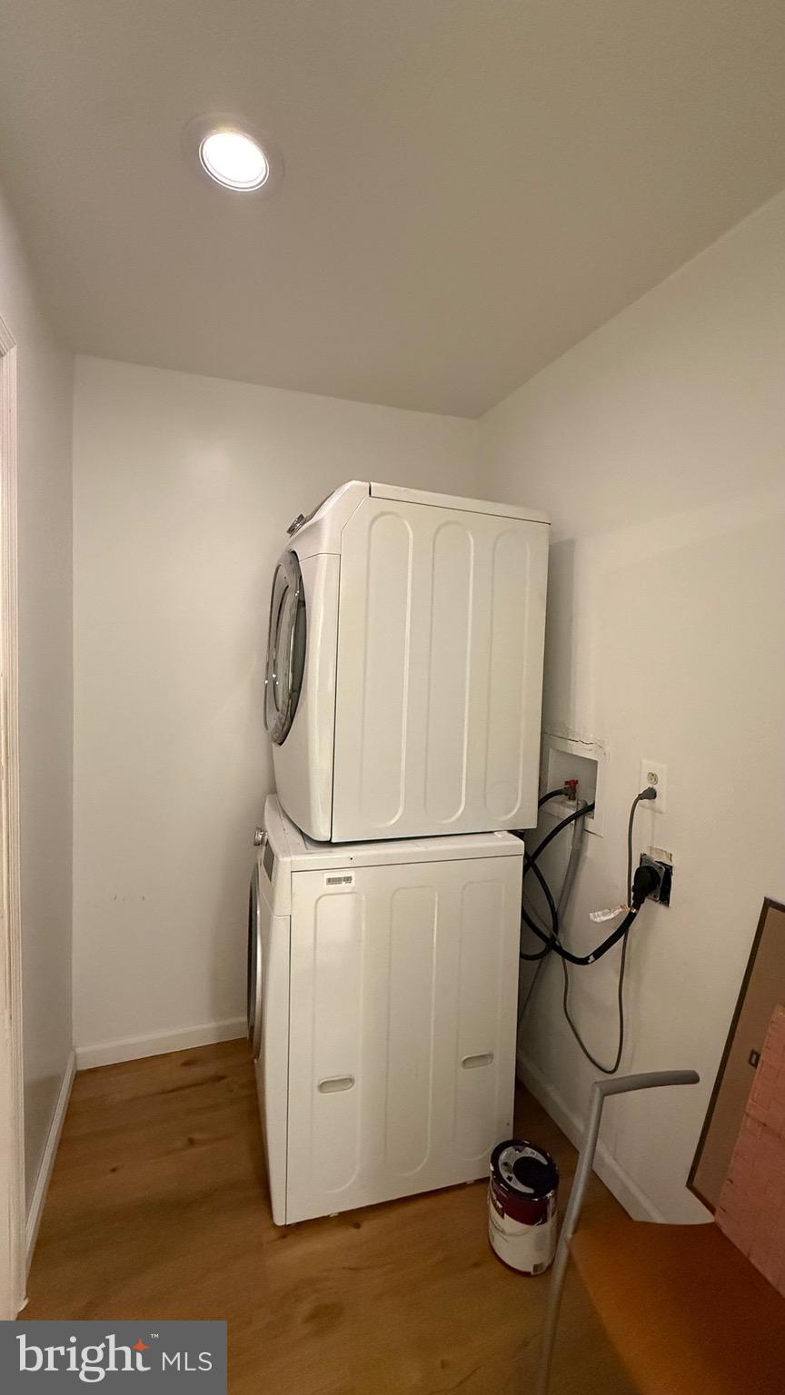 WINDSOR MILL MANOR - Residential Lease