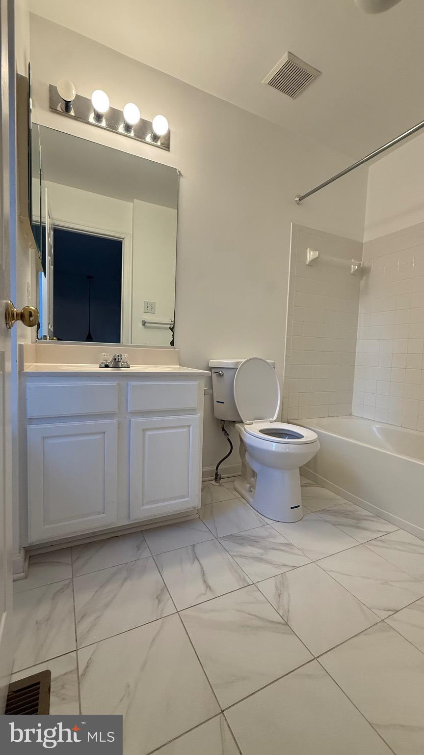 WINDSOR MILL MANOR - Residential Lease