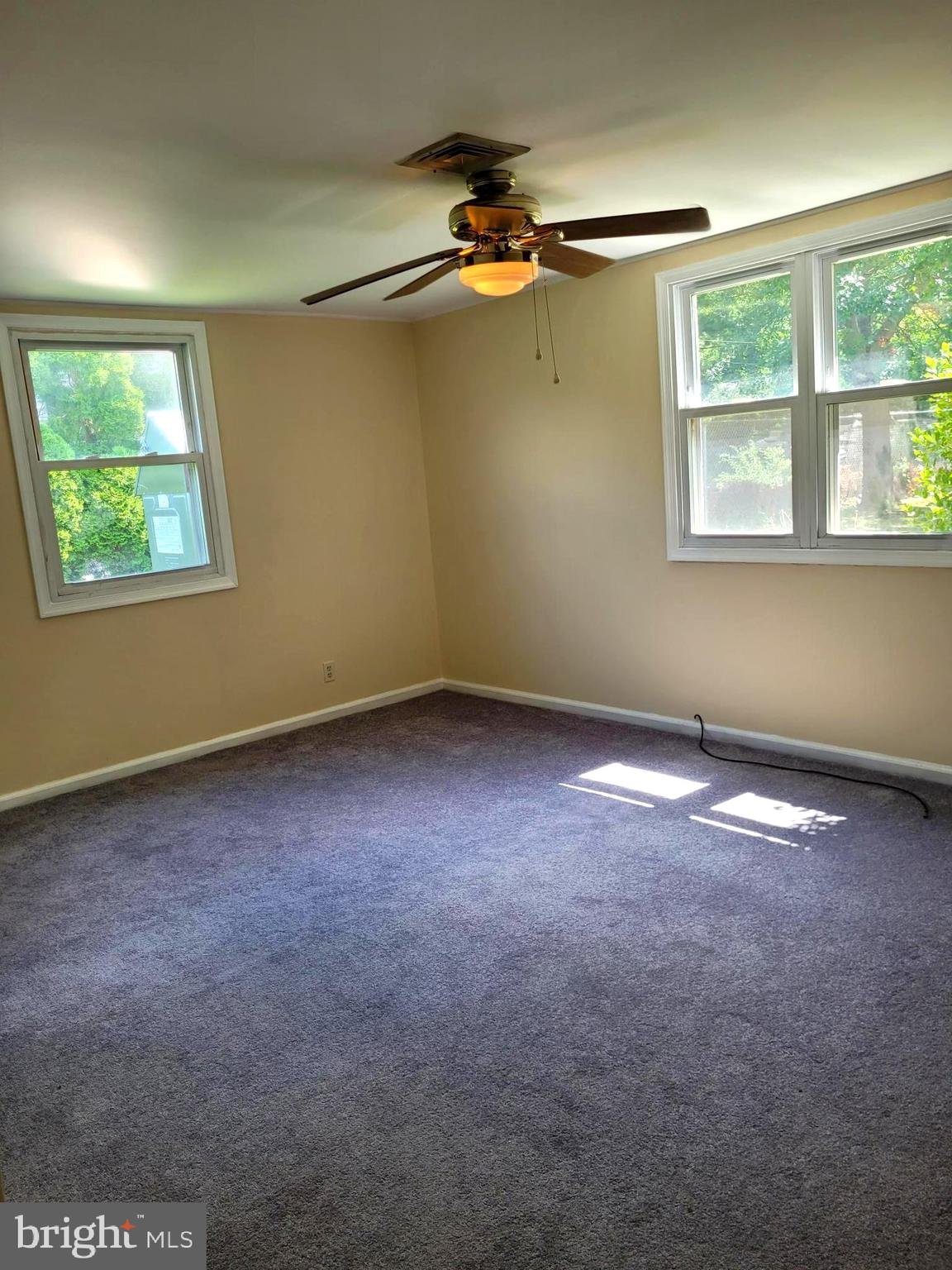 PLYMOUTH VALLEY - Residential