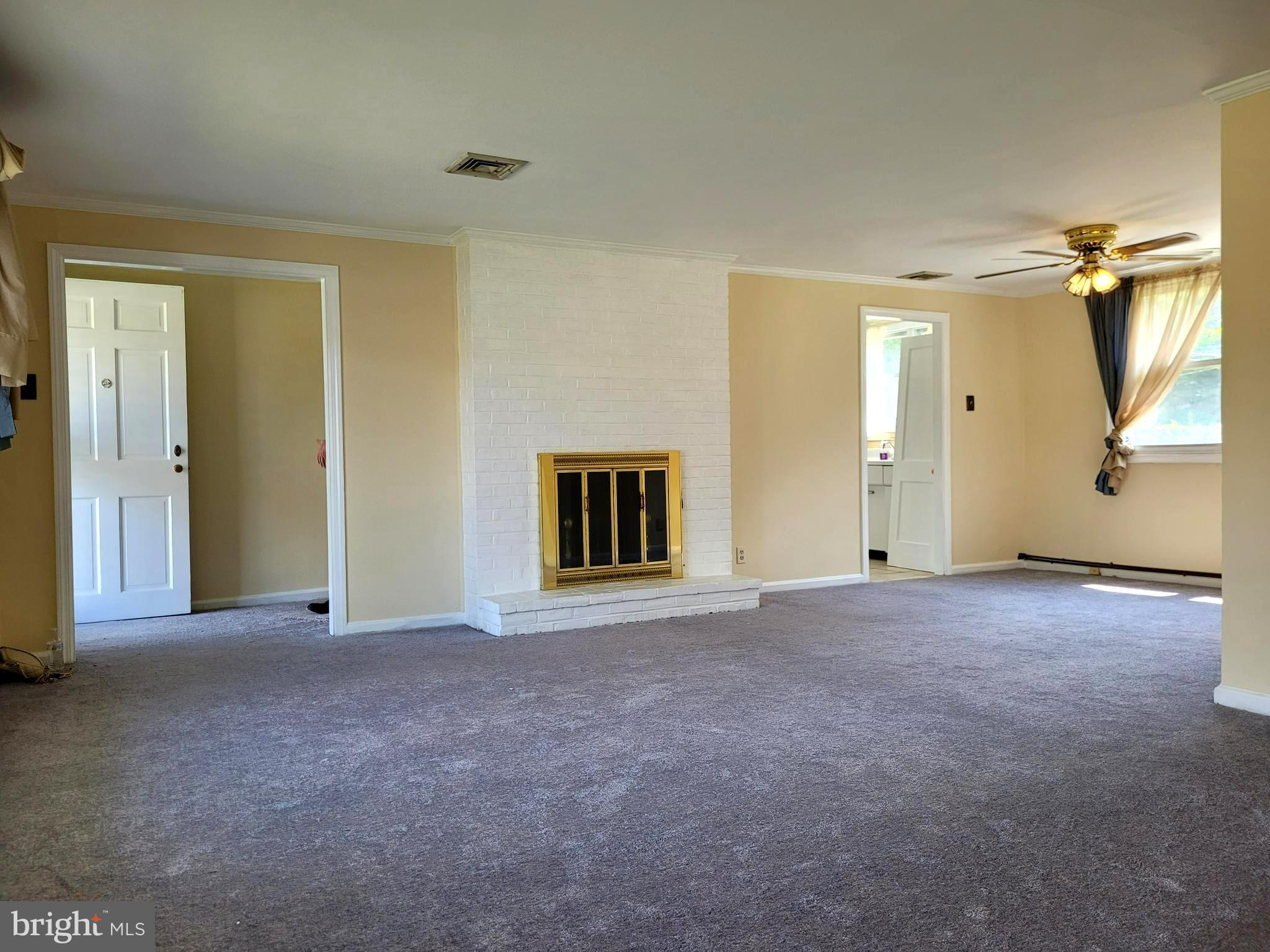 PLYMOUTH VALLEY - Residential