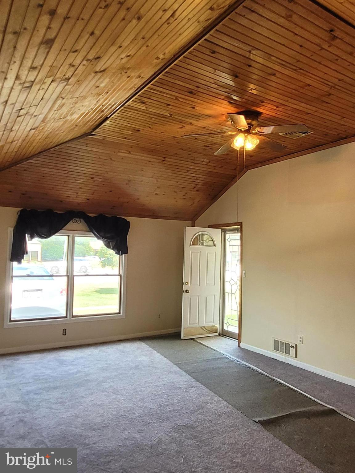 PLYMOUTH VALLEY - Residential