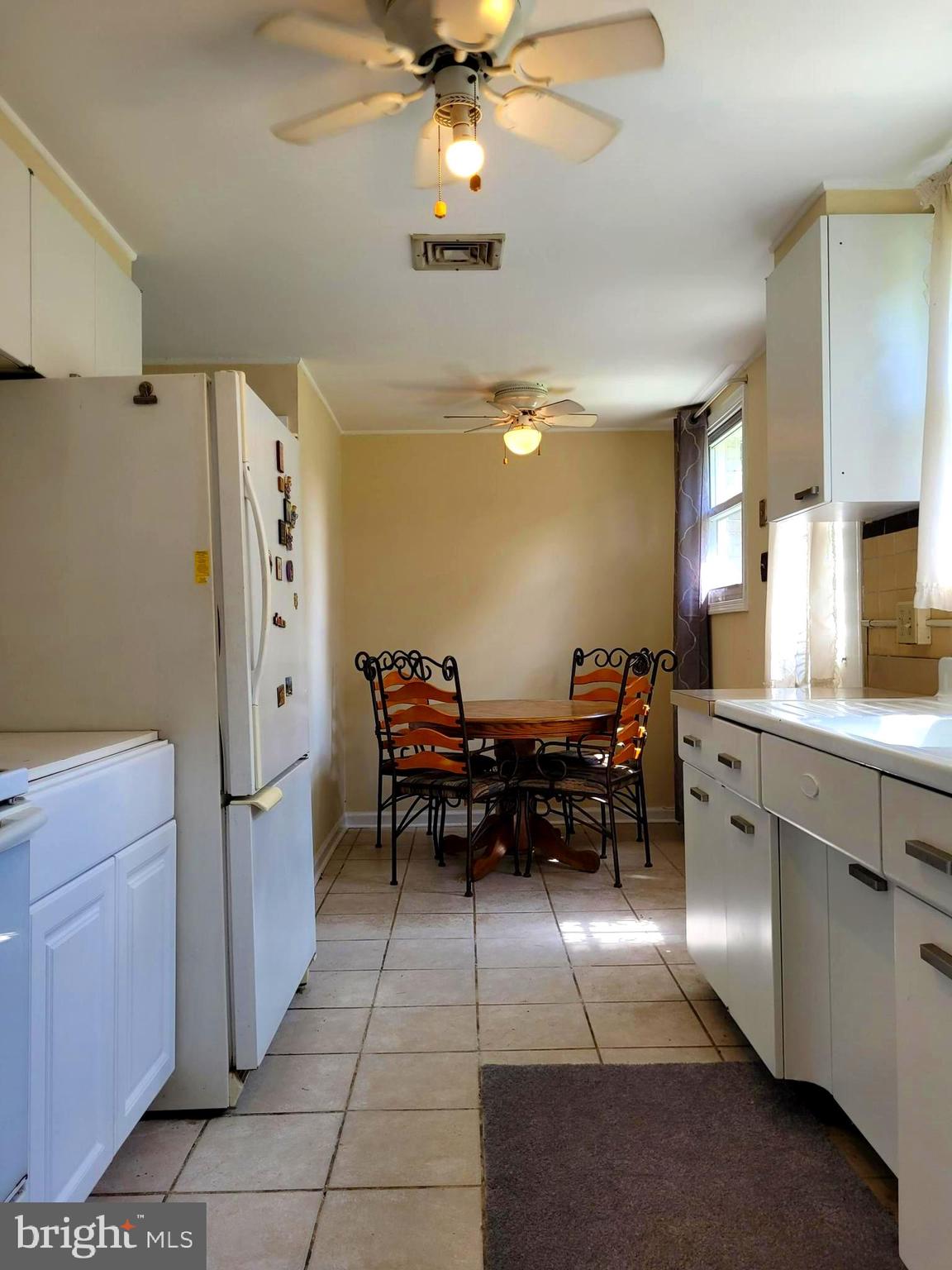 PLYMOUTH VALLEY - Residential