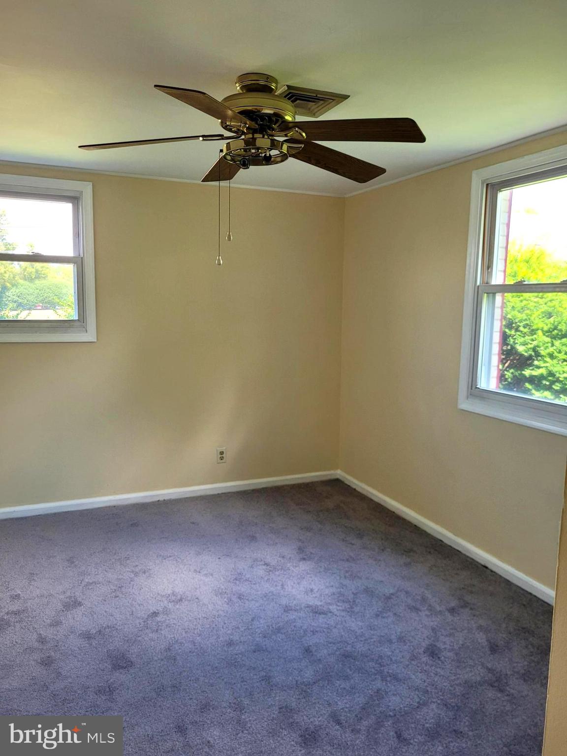 PLYMOUTH VALLEY - Residential