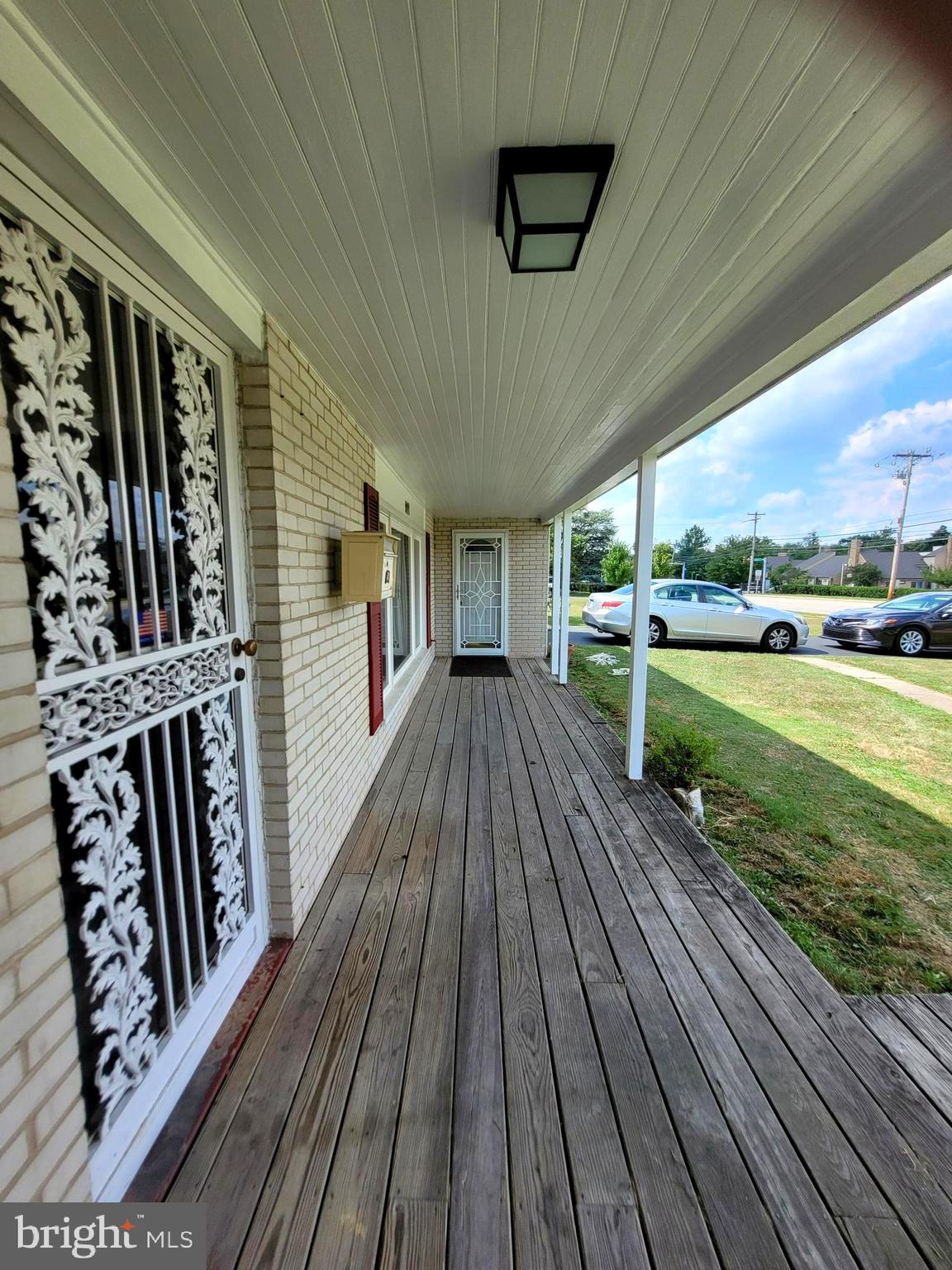 PLYMOUTH VALLEY - Residential