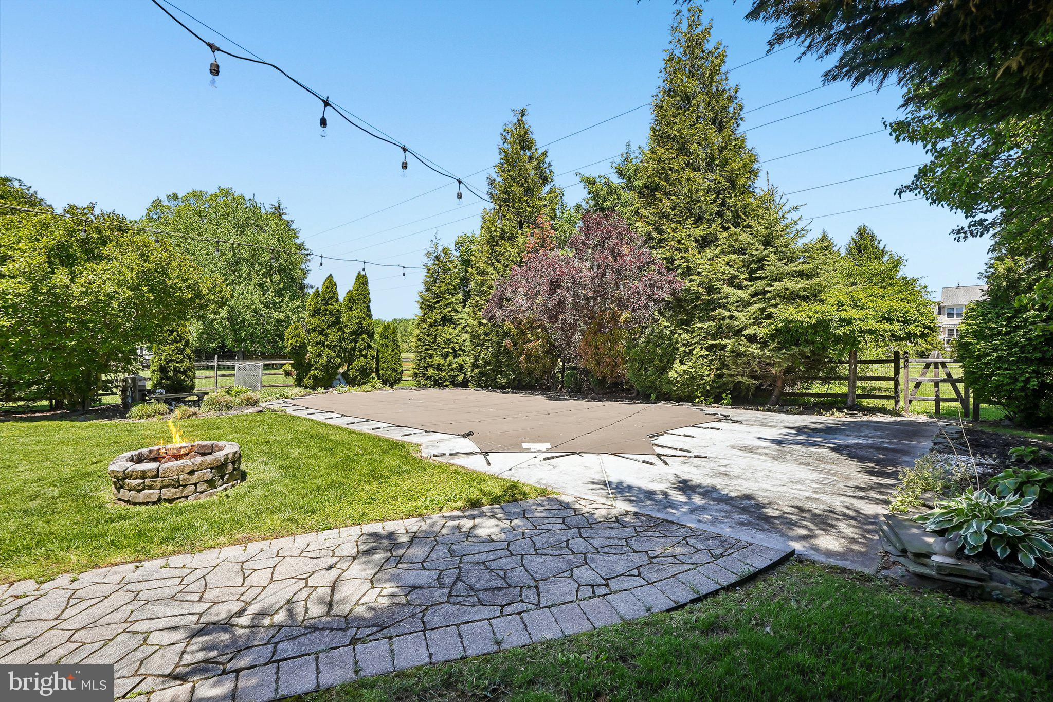 VICTORIA GLEN - Residential